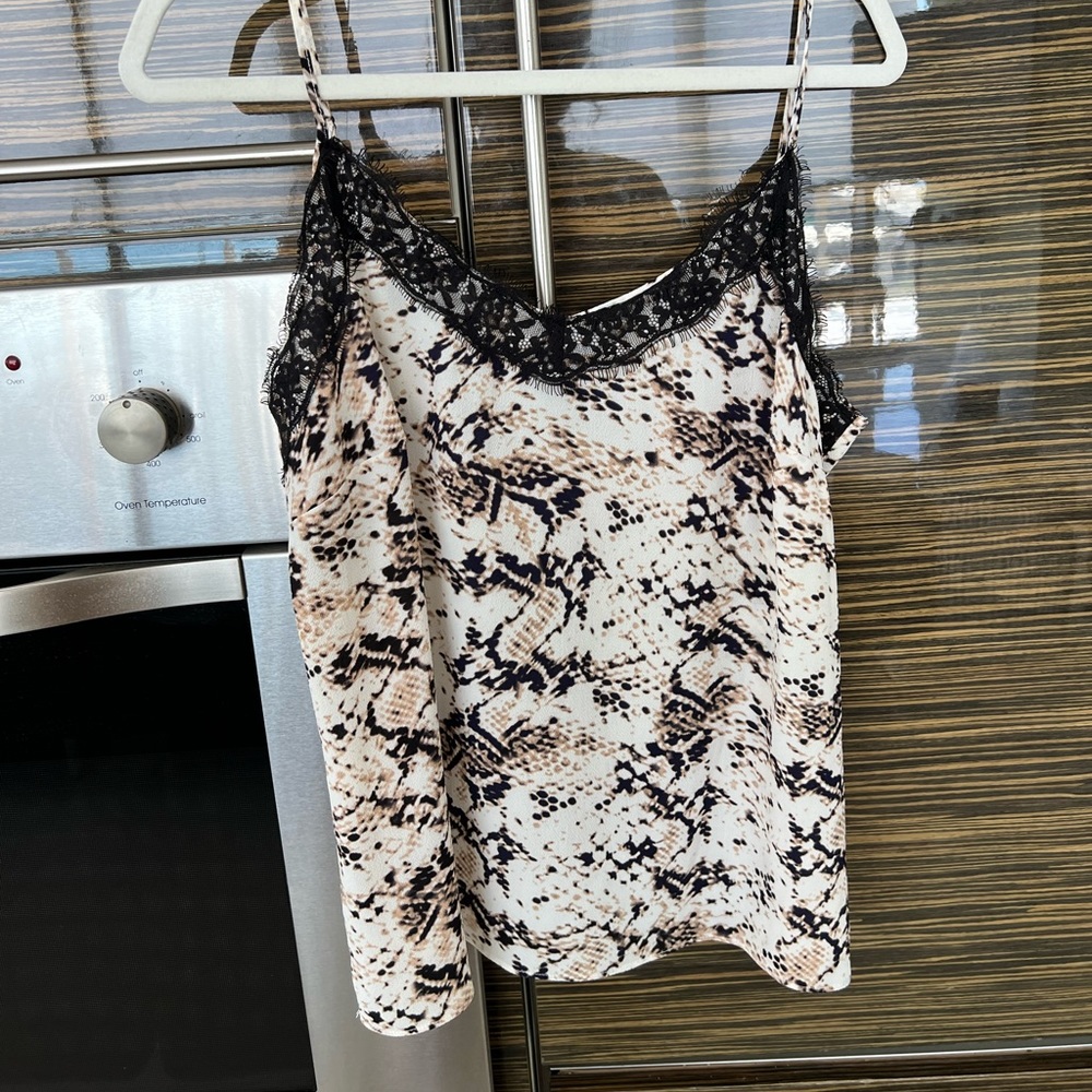 Lizard Pattern Tank